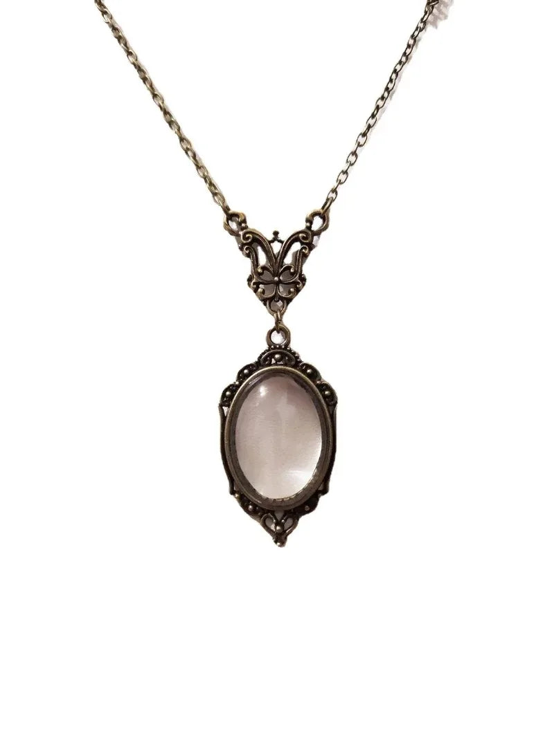 Gothic Vintage Magnifying Glass Pendant Necklaces for Women Steampunk Victorian Monocle Jewelry Gift for Book Lovers